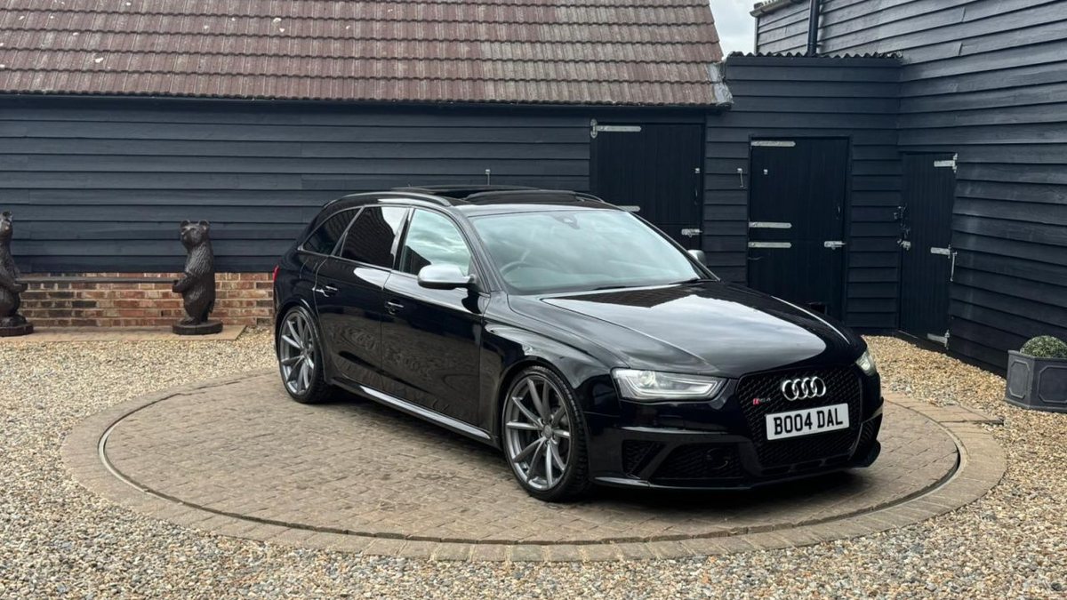 Audi R4 2014 2014 Audi RS4 Noir Automatique, 7+ vitesses Conduite à droite in ...
