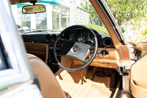 1984 Mercedes-Benz 500SL (R107) à vendre (picture 17 of 133)