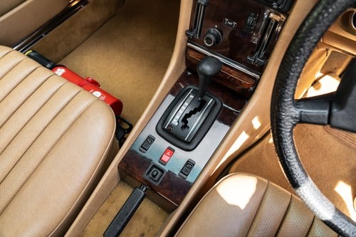 1984 Mercedes-Benz 500SL (R107) à vendre (picture 23 of 133)