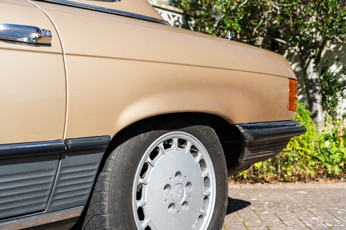 1984 Mercedes-Benz 500SL (R107) à vendre (picture 76 of 133)