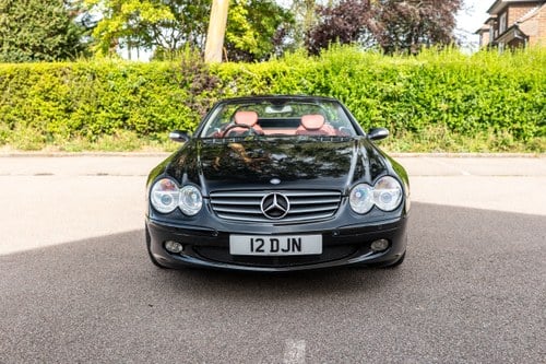 2004 Mercedes-Benz SL500 (R230) till salu (bild 4 av 285)