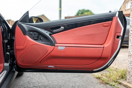 2004 Mercedes-Benz SL500 (R230) till salu (bild 87 av 285)