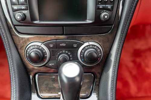 2004 Mercedes-Benz SL500 (R230) till salu (bild 122 av 285)