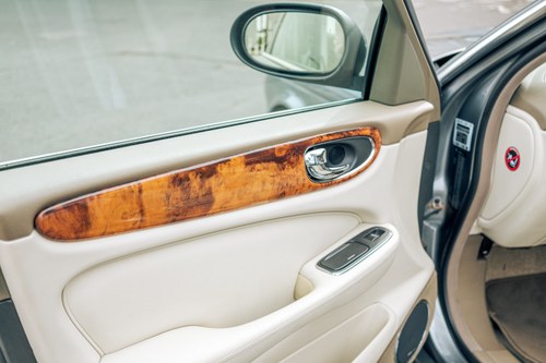 2003 Jaguar XJ8 X350 In vendita (immagine 45 di 155)