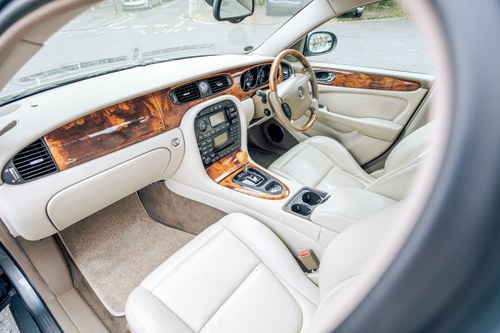 2003 Jaguar XJ8 X350 In vendita (immagine 52 di 155)