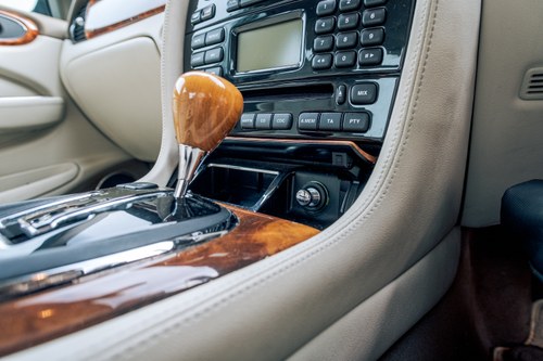 2003 Jaguar XJ8 X350 In vendita (immagine 75 di 155)