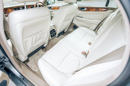 2003 Jaguar XJ8 X350 In vendita (immagine 77 di 155)