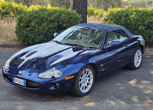 1998 Jaguar XKR Convertible zum Verkauf (Bild 4 von 65)