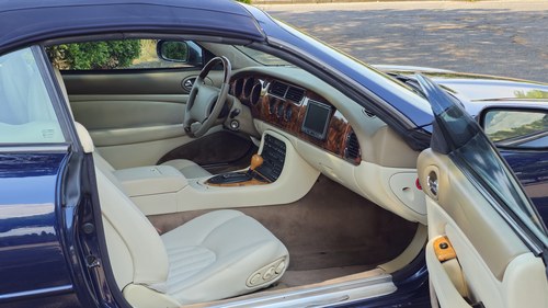 1998 Jaguar XKR Convertible zum Verkauf (Bild 31 von 65)