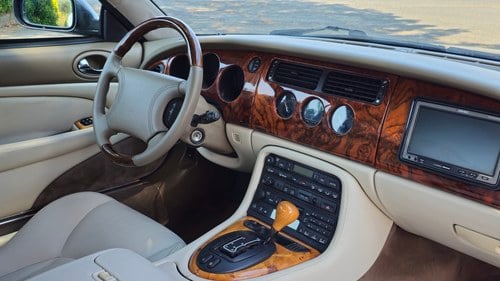 1998 Jaguar XKR Convertible zum Verkauf (Bild 33 von 65)