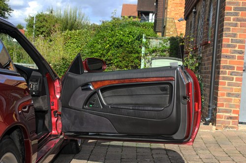 2000 Mercedes-Benz SL320 R129 For Sale (picture 28 of 137)