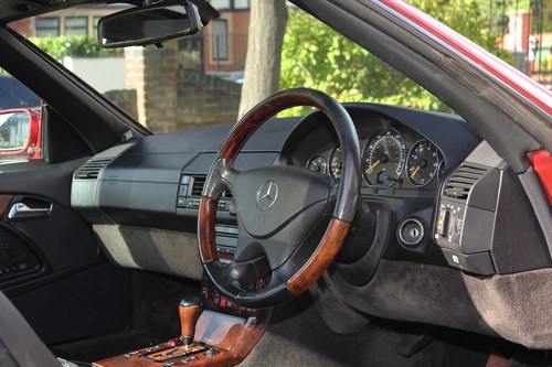 2000 Mercedes-Benz SL320 R129 For Sale (picture 30 of 137)