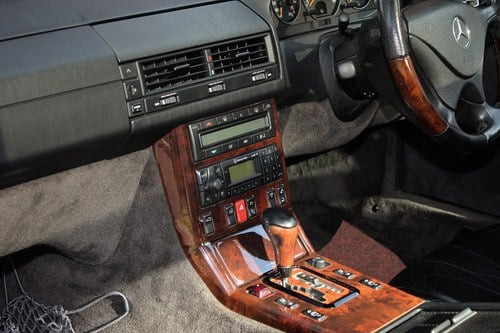 2000 Mercedes-Benz SL320 R129 For Sale (picture 34 of 137)