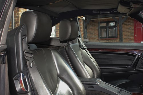 2000 Mercedes-Benz SL320 R129 For Sale (picture 79 of 137)