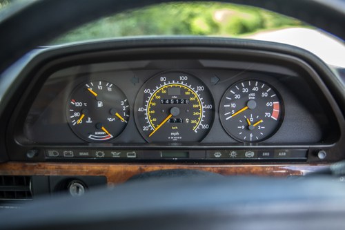 1992 Mercedes-Benz C126 560SEC à vendre (picture 40 of 187)