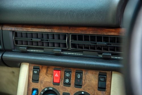 1992 Mercedes-Benz C126 560SEC à vendre (picture 42 of 187)