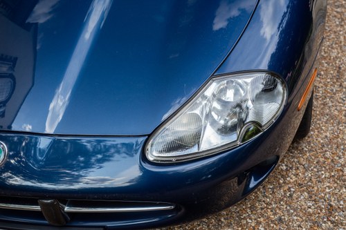 1999 Jaguar XK8 zum Verkauf (Bild 61 von 123)