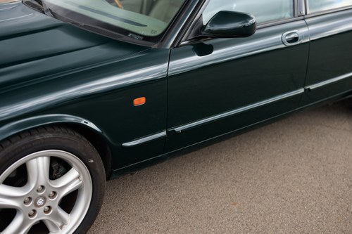 1998 Jaguar X308 XJR In vendita (immagine 130 di 176)
