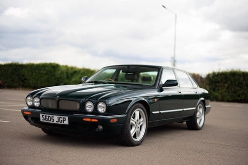 1998 Jaguar X308 XJR In vendita (immagine 9 di 176)