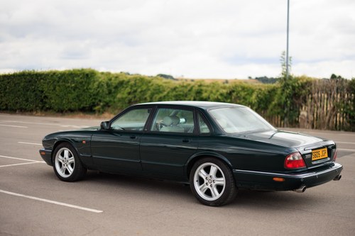 1998 Jaguar X308 XJR In vendita (immagine 11 di 176)