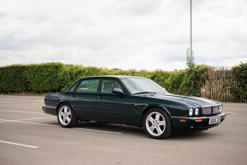 1998 Jaguar X308 XJR In vendita (immagine 5 di 176)