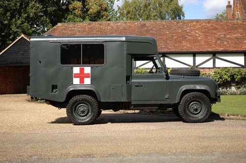 1987 Land Rover 110 Ambulance ex-Singapore Armed Forces In vendita (immagine 18 di 194)