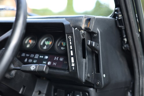 1987 Land Rover 110 Ambulance ex-Singapore Armed Forces In vendita (immagine 29 di 194)