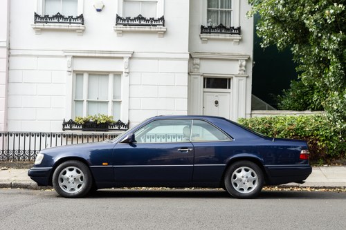 1994 Mercedes-Benz C124 320E à vendre (picture 7 of 150)