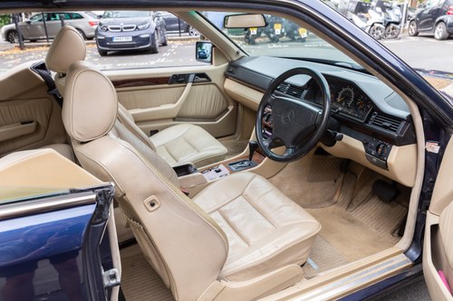 1994 Mercedes-Benz C124 320E à vendre (picture 22 of 150)