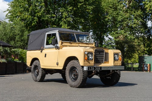 1972 Land Rover Series III 88" V8 For Sale (picture 1 of 124)