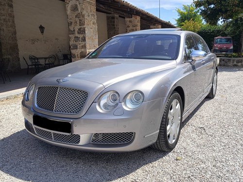 2006 Bentley Flying Spur W12 à vendre (picture 3 of 58)