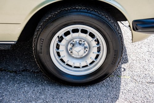 1984 Mercedes-Benz W123 300D Automatic In vendita (immagine 14 di 85)