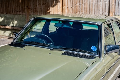 1984 Mercedes-Benz W123 300D Automatic In vendita (immagine 46 di 85)