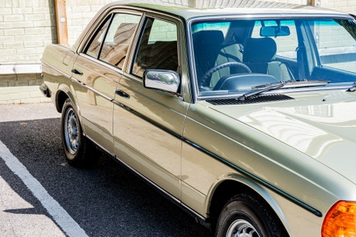 1984 Mercedes-Benz W123 300D Automatic In vendita (immagine 59 di 85)