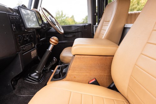 2011 Land Rover Defender 90 Puma 'Miserden' For Sale (picture 21 of 154)