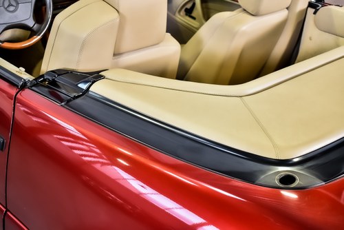 1997 Mercedes-Benz R129 SL500 Convertible 5,0L V8 In vendita (immagine 87 di 108)