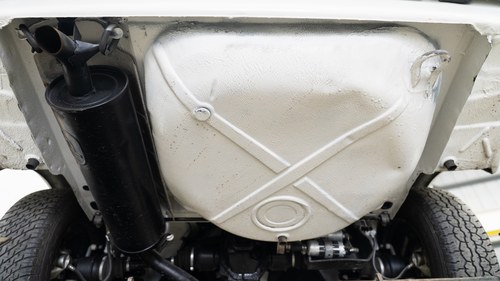 1984 Mercedes-Benz W123 230E Automatic Te koop (foto 156 van 209)