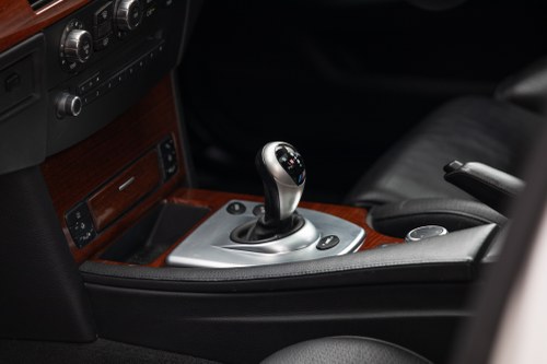 2010 BMW E60 M5 In vendita (immagine 58 di 210)