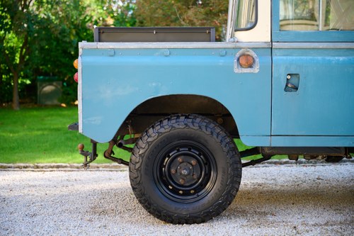 1974 Land Rover Series III 88" In vendita (immagine 76 di 159)