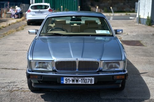 1991 Daimler XJ40 Te koop (foto 2 van 146)
