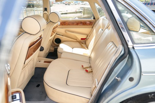 1991 Daimler XJ40 Te koop (foto 90 van 146)