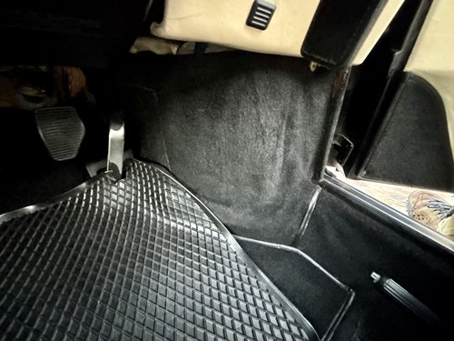 1983 Ferrari Mondial QV In vendita (immagine 82 di 175)