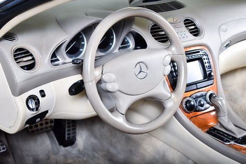 2003 Mercedes-Benz R230 SL500 5,0L V8 Convertible For Sale (picture 34 of 70)