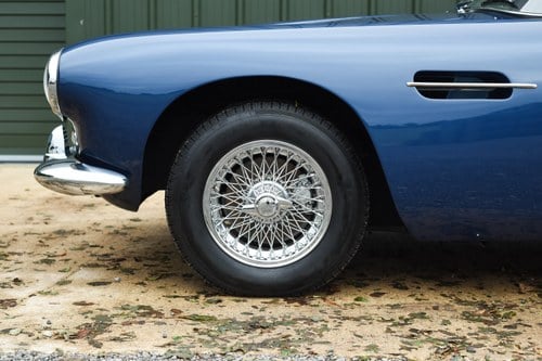 1963 Aston Martin DB4 Series V Convertible En venta (imagen 31 de 179)