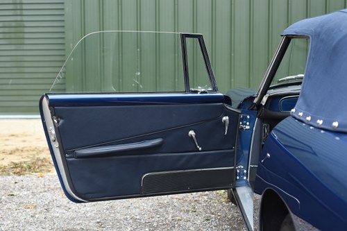 1963 Aston Martin DB4 Series V Convertible En venta (imagen 44 de 179)