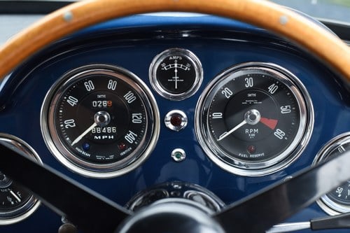 1963 Aston Martin DB4 Series V Convertible En venta (imagen 55 de 179)