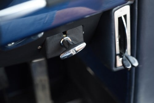 1963 Aston Martin DB4 Series V Convertible En venta (imagen 62 de 179)