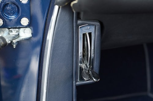 1963 Aston Martin DB4 Series V Convertible En venta (imagen 69 de 179)