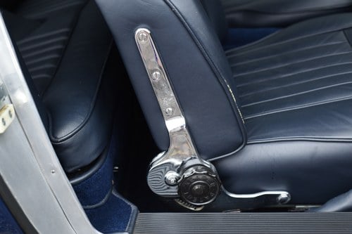 1963 Aston Martin DB4 Series V Convertible En venta (imagen 74 de 179)