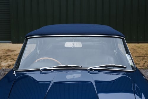 1963 Aston Martin DB4 Series V Convertible En venta (imagen 111 de 179)